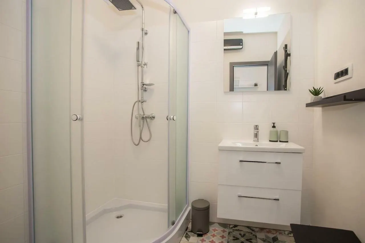 Caprice Studio Apartment 0*, Porec